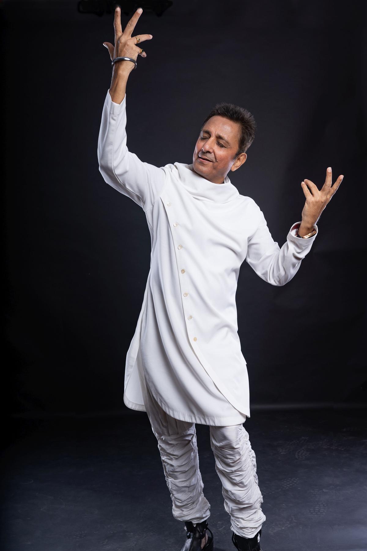 Playback singer Sukhvinder Singh will perform at Jazbaa, a live concert in Delhi on September 7.