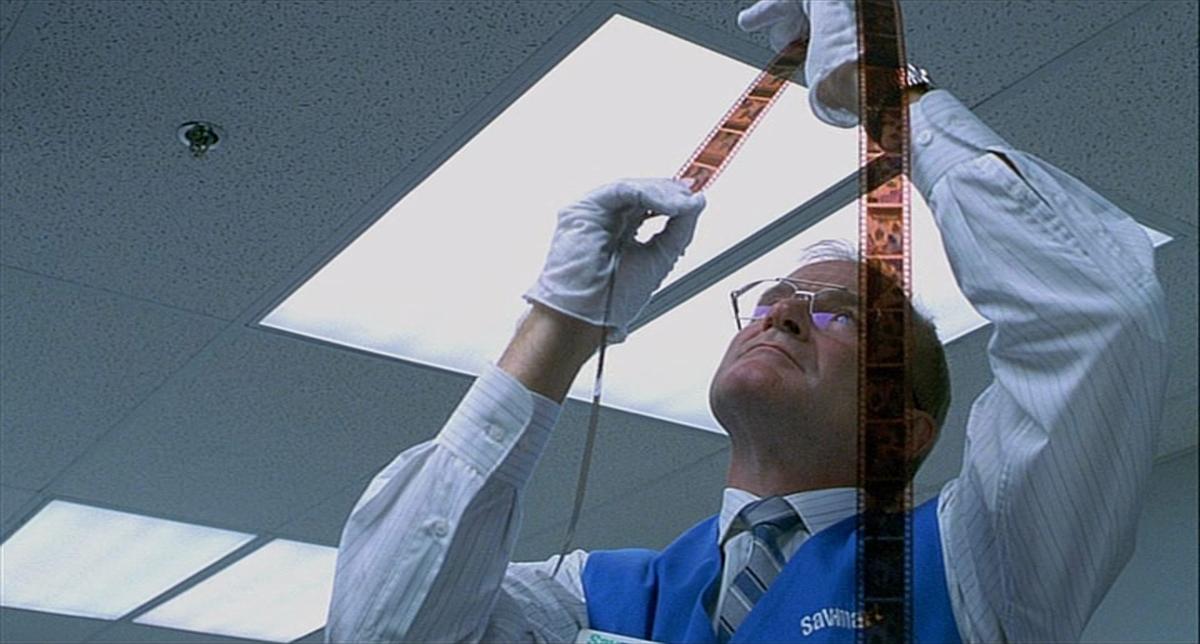 Robin Williams in stills from 'One Hour Photo'