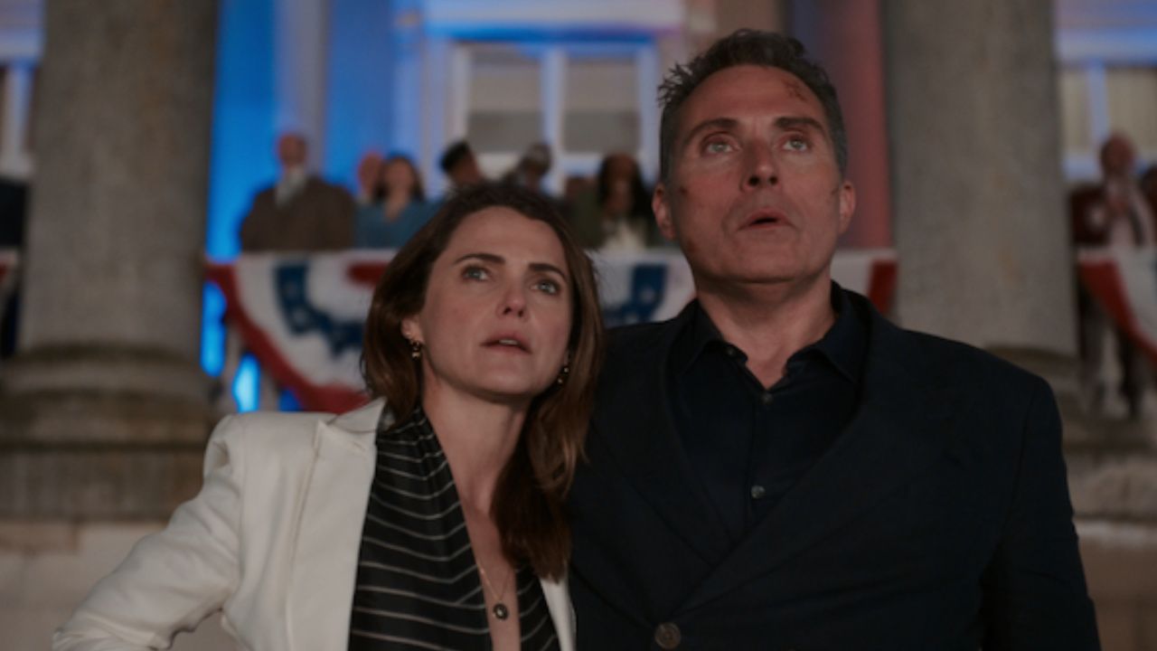 Keri Russell as Kate Wyler, Rufus Sewell as Hal Wyler in Season 2 of 'The Diplomat'. Image: Courtesy of Netflix © 2024.